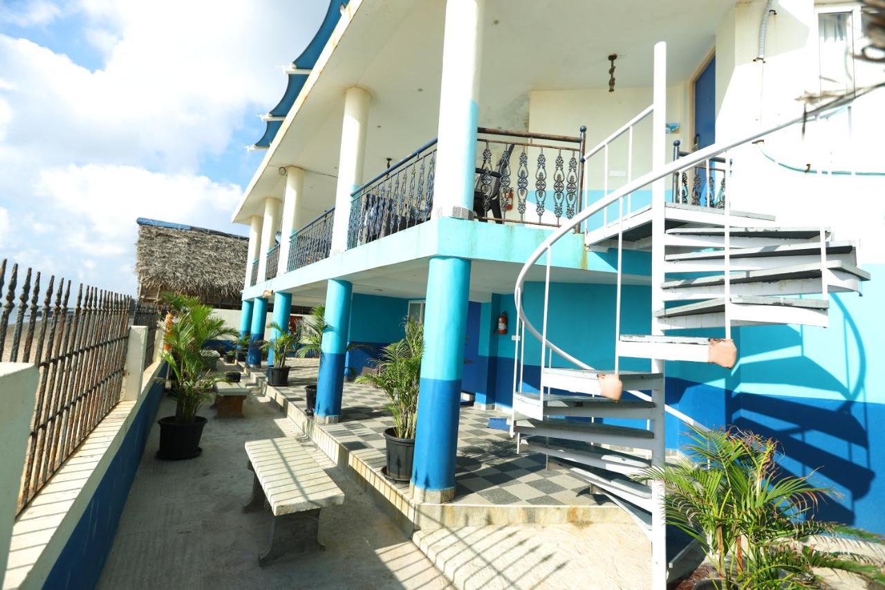 Lamel Cove Beach Resort Puduccseri Kültér fotó