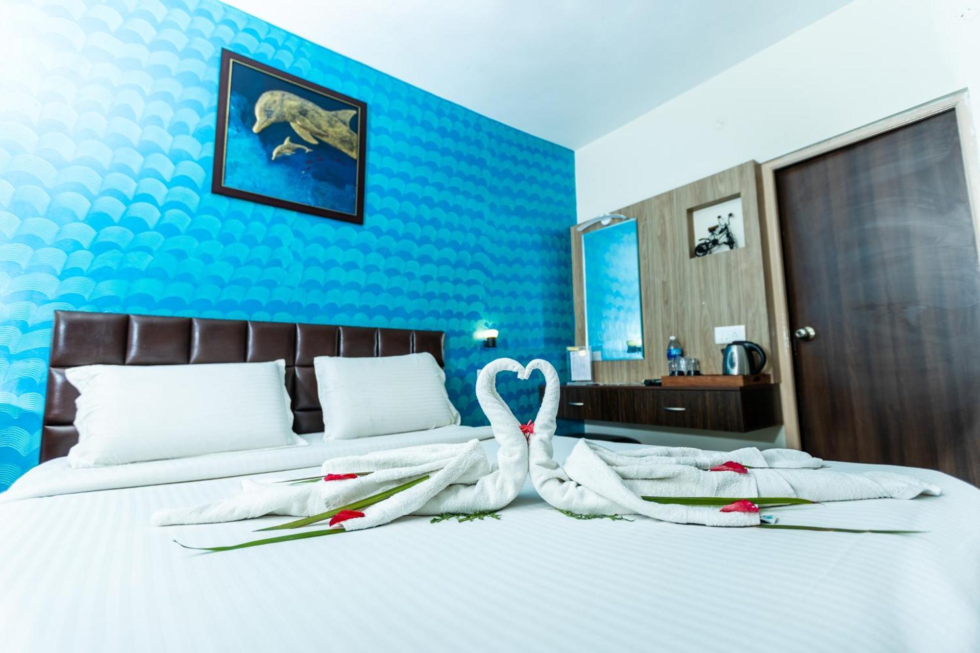 Lamel Cove Beach Resort Puduccseri Kültér fotó