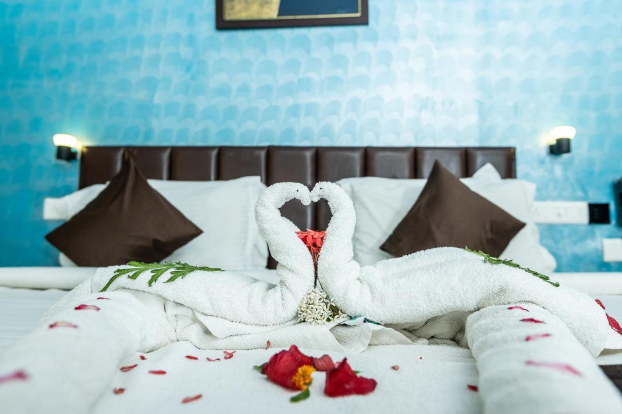 Lamel Cove Beach Resort Puduccseri Kültér fotó