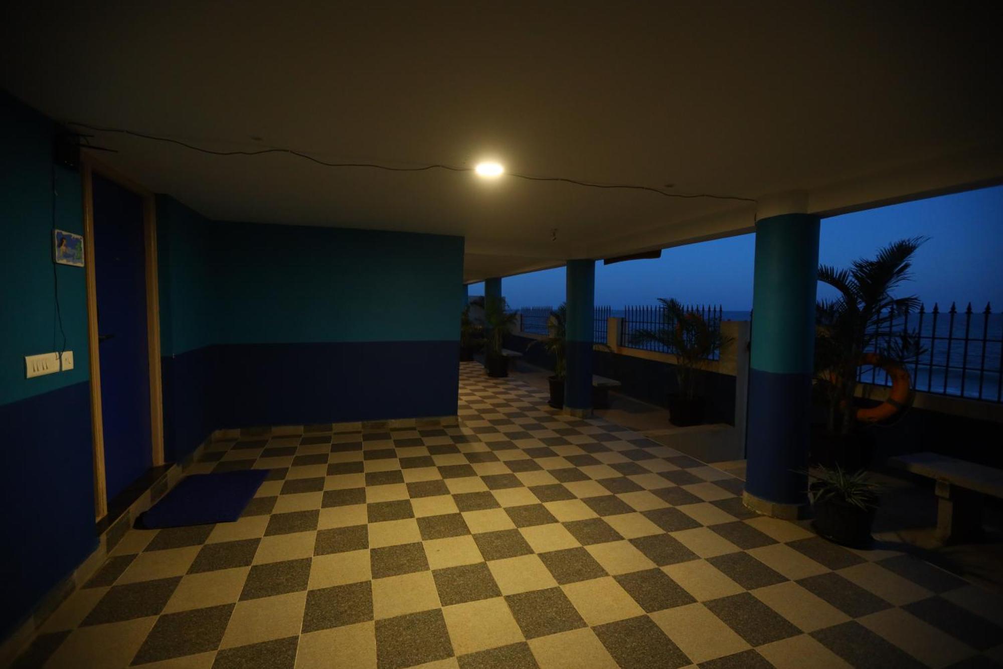 Lamel Cove Beach Resort Puduccseri Kültér fotó